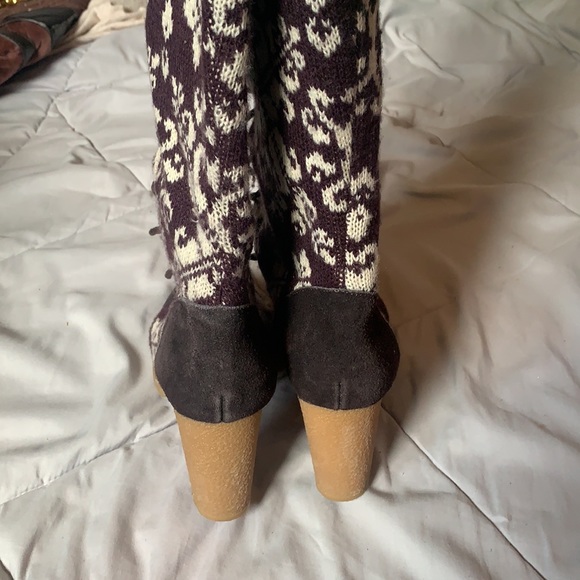 Muk luks lace up moccasin heel boots - Picture 6 of 11